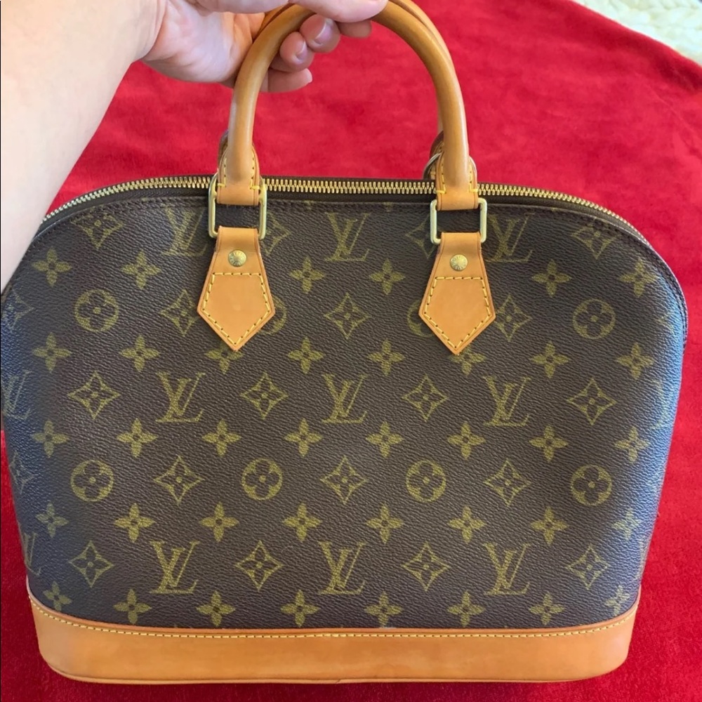 Authentic louis vuitton alma pm